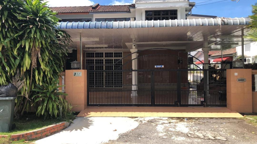 Naurah Homestay Sungai Petani Exterior photo